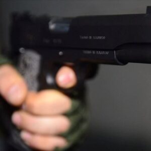 adanada silahli kavga 4 kisi gozaltina alindi DBMPQRsw