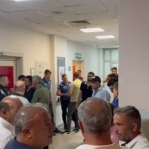 akraba kavgasinda ortalik kan golune dondu olu ve yaralilar var vYOGEIFJ