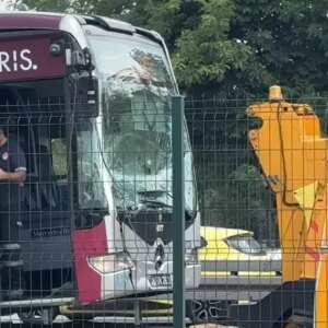 esenyurtta metrobus kazasi 6ZPCwxyH