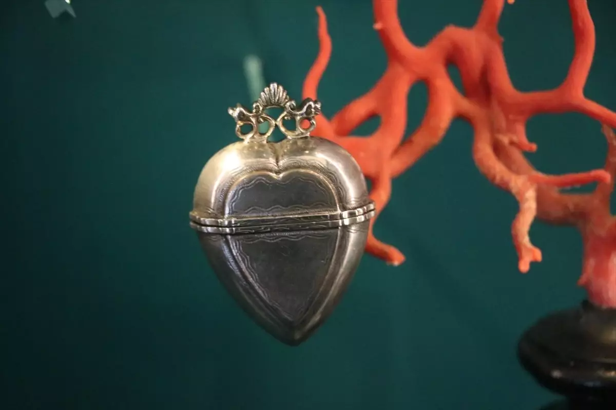 fragonard muzesinde koku tarihi Q3KJ2ebJ