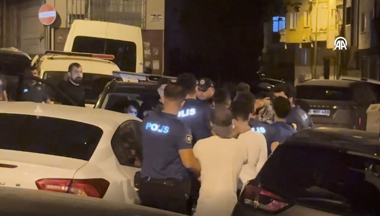 istanbulda sok evi operasyonu xpzgMTUx