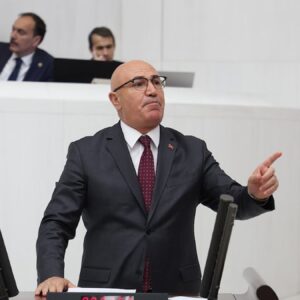 mahmut tanaldan kiymet bilin diyen gurbetciye sert tepki 2aXiqSSL