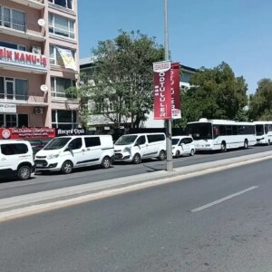 son dakika cumhurbaskanligina yuruyeceklerdi birlesik kamu is genel merkezi polis ablukasi altinda 3NN96wm5