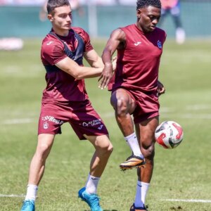 trabzonspor kafilesi istanbula gitti a8mDSJJa