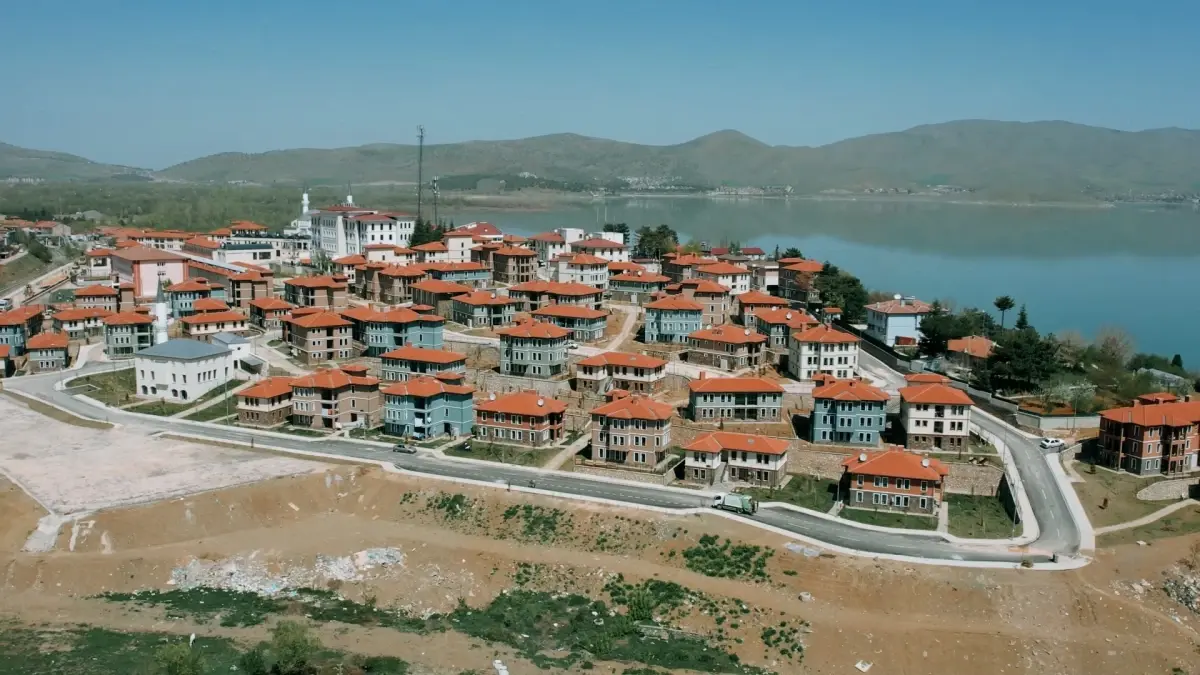 bakan kuruma fahri hemsehrilik berati nItDfS3H