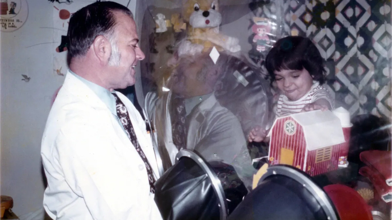 bir balonun icinde buyumek david vetterin yurek burkan hikayesi dKZZraY2