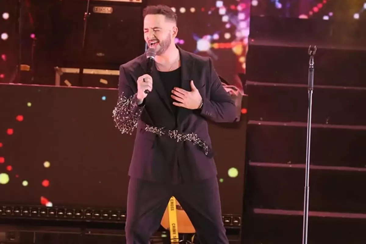 gokhan ozen sessizligini bozdu askimi ilk kez ben acikliyorum 6JJ3B3xL