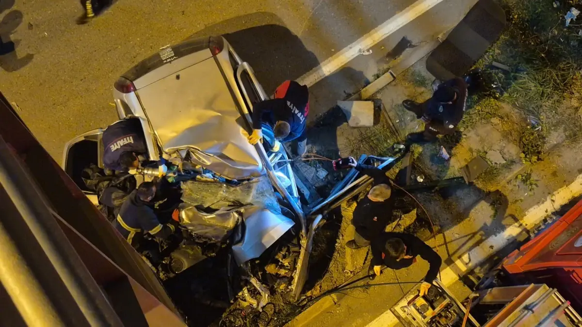 zonguldakta trafik kazasi iki genc hayatini kaybetti QeNUxRSQ