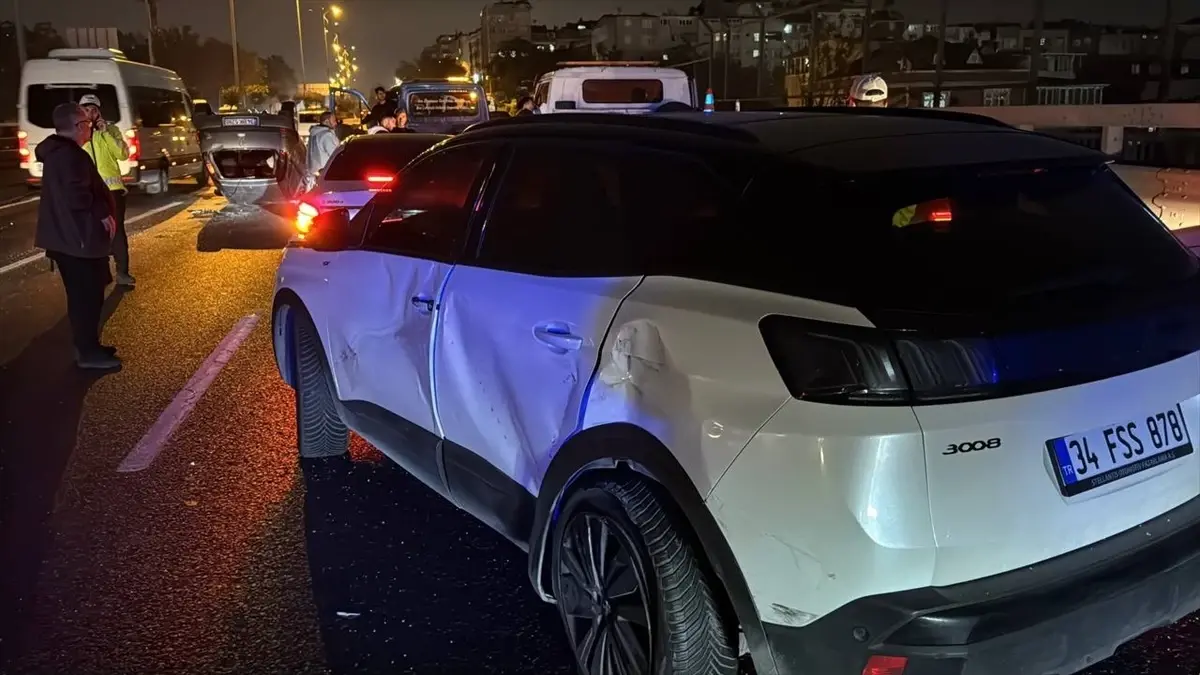 bayrampasada zincirleme kaza NhiUhihf.jpg