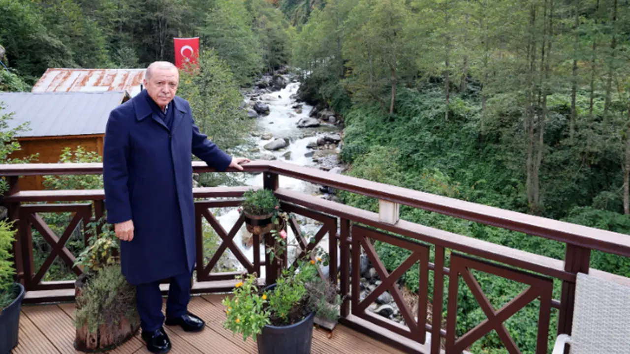 erdogan kirlettik rezil ettik dedigi ayder yaylasinda AiHSZIFh