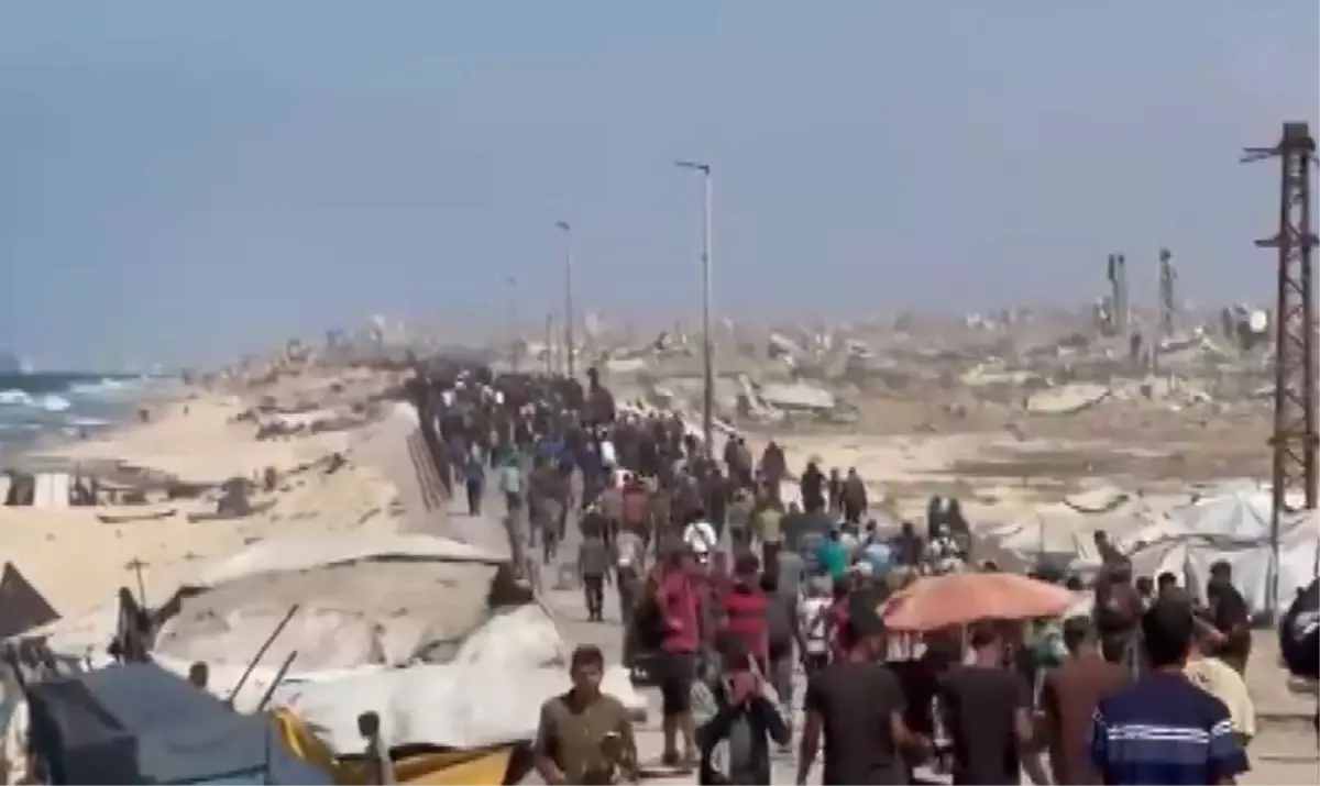 gazzede ateskes sonrasi filistinliler evlerine donmeye basladi p7QE7YGU