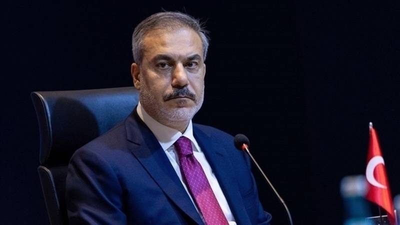 hakan fidan teblig etti sam buyukelciligine 13 yil sonra ilk atama nuh yilmaz sam buyukelcisioldu tgbcci4A.jpg