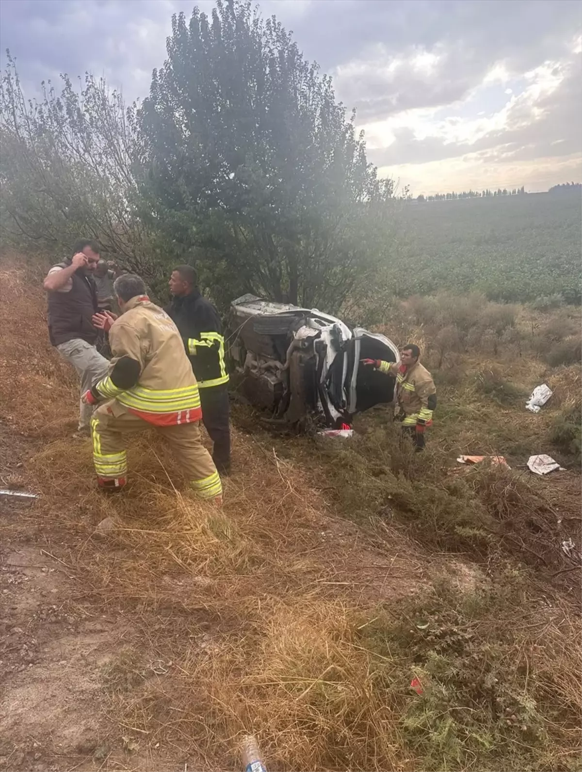 hatayda tir ile otomobil carpisti bir olu DIh3pSTy.jpg