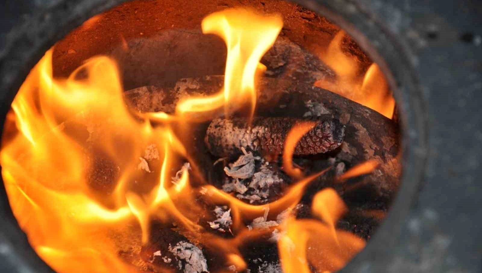 sobadan sizan gaz yine can aldi anne ve engelli kizi hayatini kaybetti A69guJid