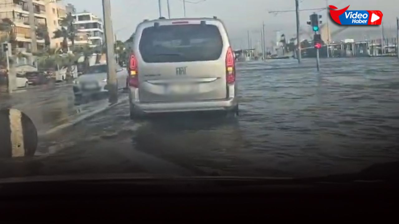Fırtına hayatı felç etti: İzmir’de deniz taştı!