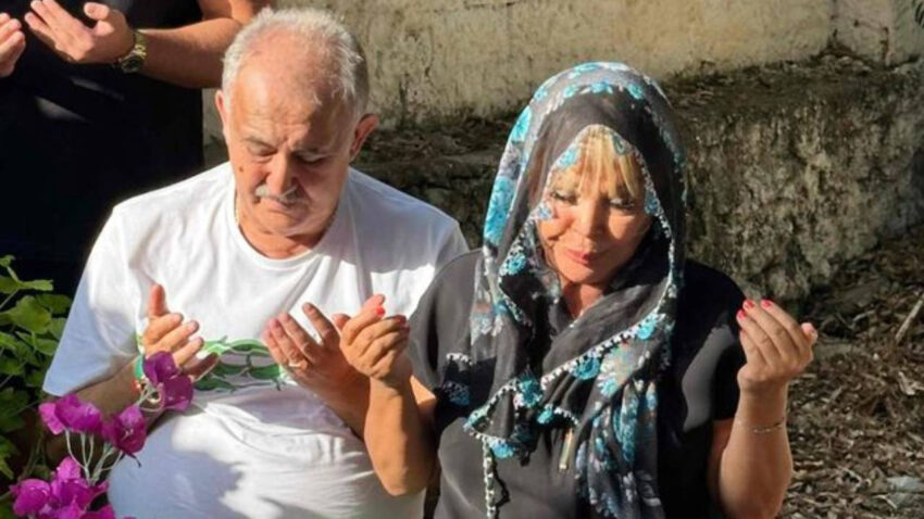 Safiye soyman oglunun mezarinda aglayarak anlatti gozyaslarim gece gunduz hic durmuyor UAYRUyJY